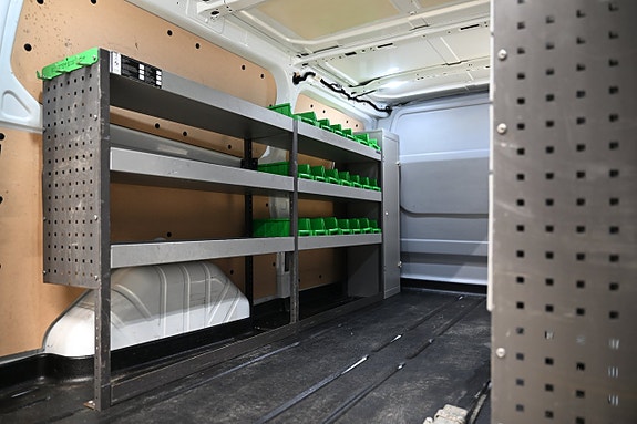 Ford Transit Custom 10 of 30