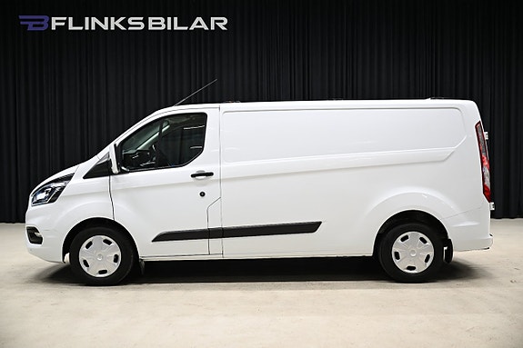 Ford Transit Custom 2 of 30