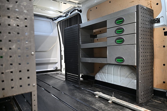 Ford Transit Custom 11 of 30