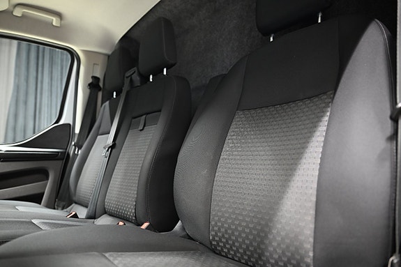 Ford Transit Custom 26 of 30