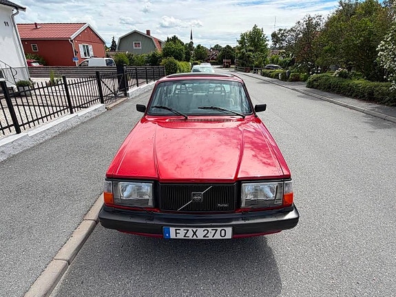 Volvo 244 11 of 30