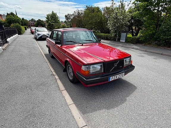 Volvo 244 5 of 5