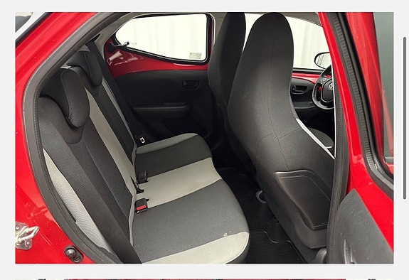 Toyota Aygo X 6 of 11