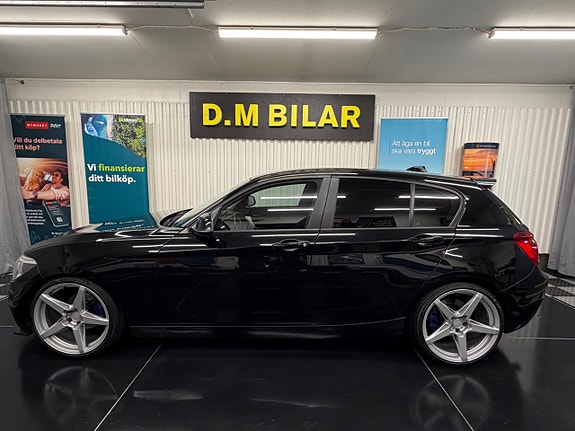 BMW 116d 2 of 5