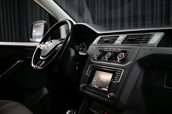 Volkswagen Caddy 29 of 30