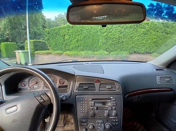 Volvo S60 5 of 5
