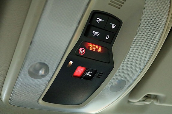 Volvo XC60 23 of 28
