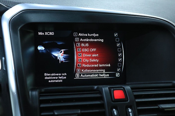 Volvo XC60 18 of 28