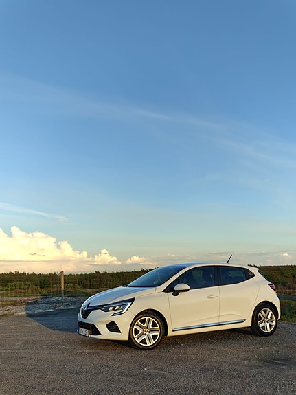 Renault Clio 2 of 5