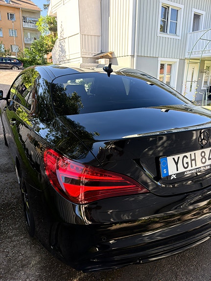 Mercedes-Benz CLA220 d 4 of 5