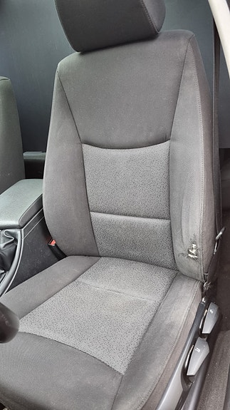 BMW 320i 14 of 14