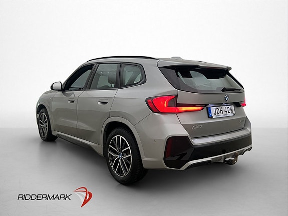 BMW iX1 6 of 30