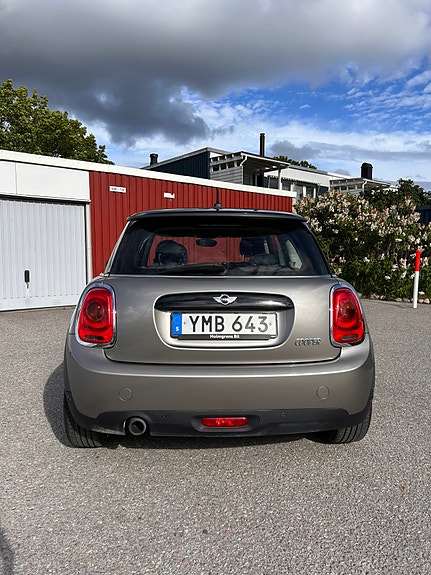 MINI Cooper 3 of 5
