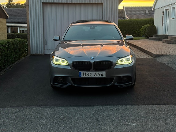BMW 530d 2 of 5