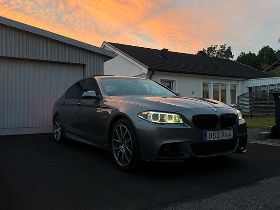 BMW 530d 3 of 5