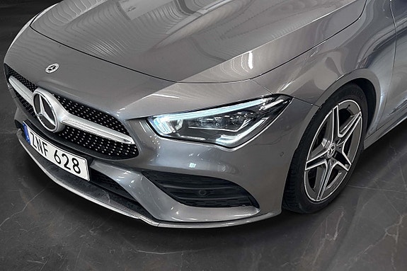 Mercedes-Benz CLA200 d 3 of 5