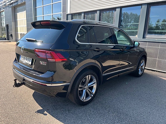 Volkswagen Tiguan 4 of 5
