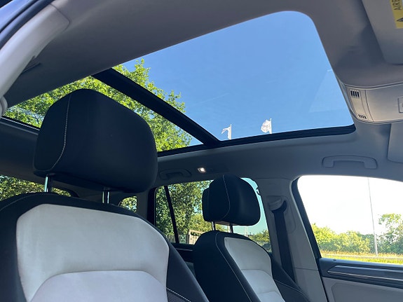 Volkswagen Tiguan 12 of 26