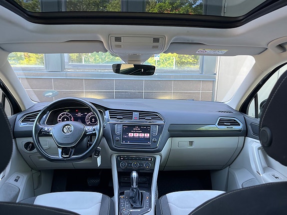 Volkswagen Tiguan 14 of 26
