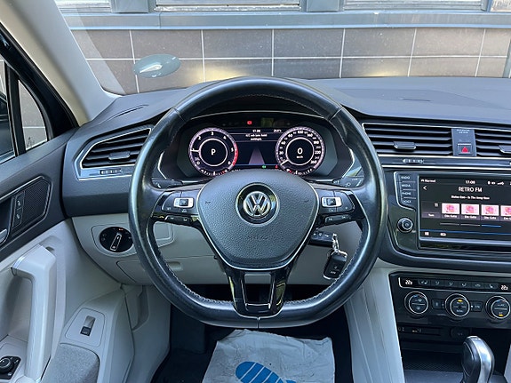 Volkswagen Tiguan 16 of 26