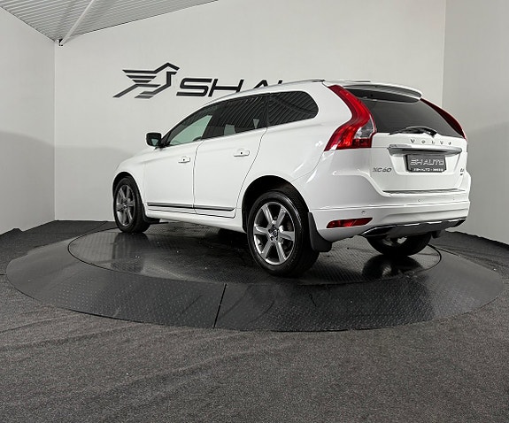 Volvo XC60 7 of 18