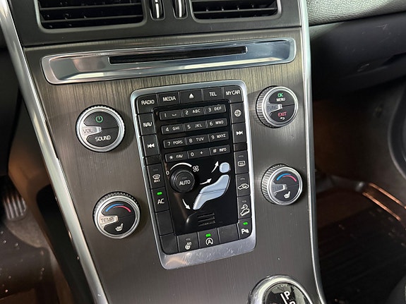 Volvo XC60 16 of 18