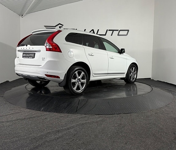 Volvo XC60 5 of 18