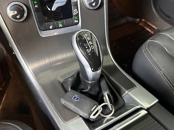Volvo XC60 17 of 18