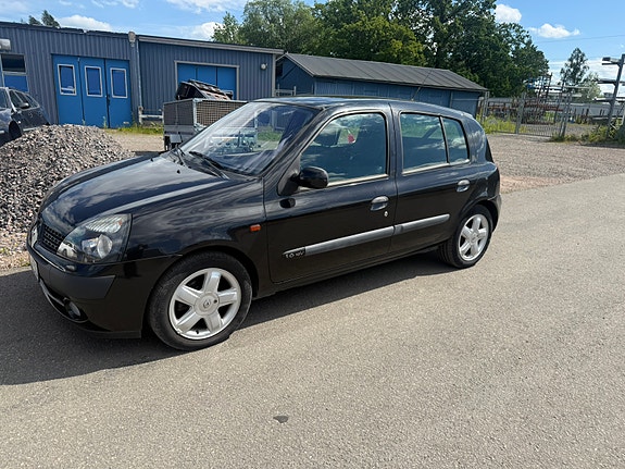 Renault Clio 2 of 5