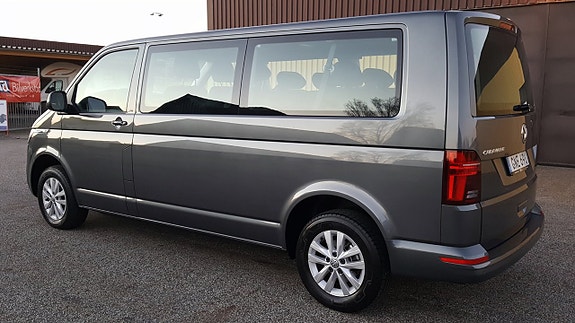 Volkswagen Caravelle 7 of 19