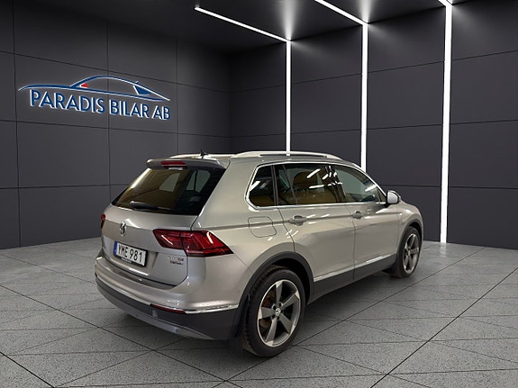 Volkswagen Tiguan 5 of 30