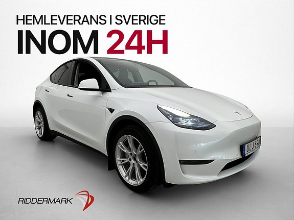Tesla Model Y 4 of 5