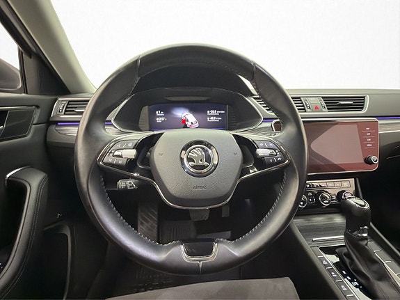 Skoda Superb 15 of 30