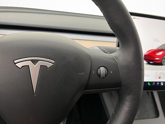 Tesla Model 3 22 of 30
