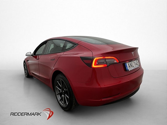 Tesla Model 3 5 of 5