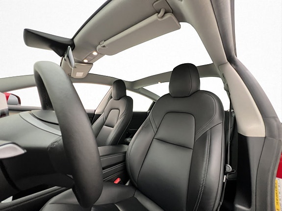 Tesla Model 3 18 of 30