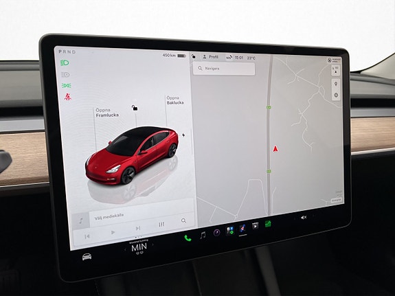 Tesla Model 3 26 of 30