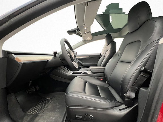 Tesla Model 3 16 of 30