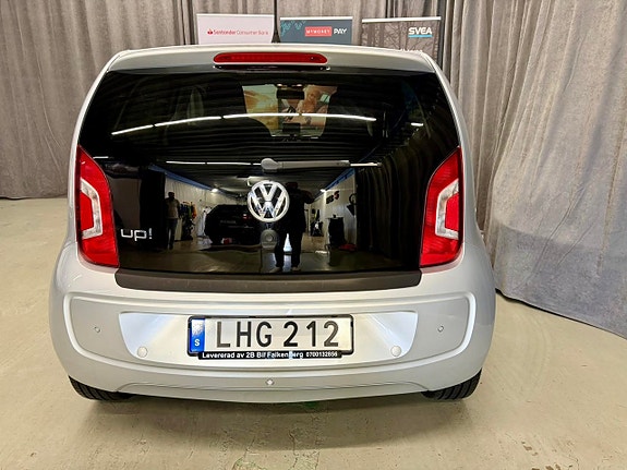 Volkswagen UP! 6 of 15