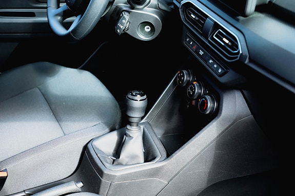 Dacia Sandero 3 of 5