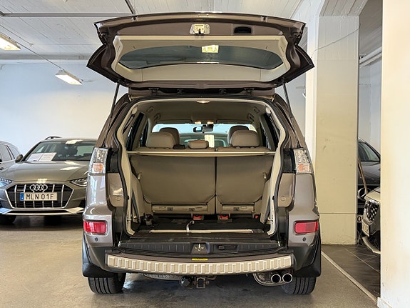 Mitsubishi Outlander 8 of 16