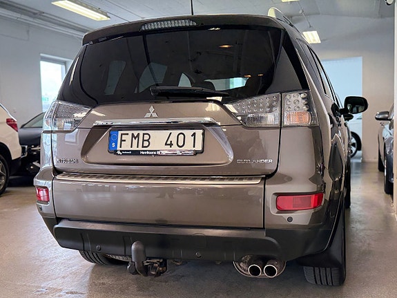 Mitsubishi Outlander 9 of 16