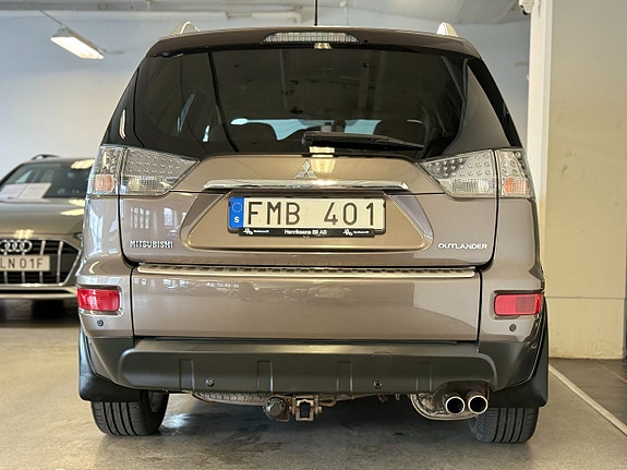 Mitsubishi Outlander 7 of 16