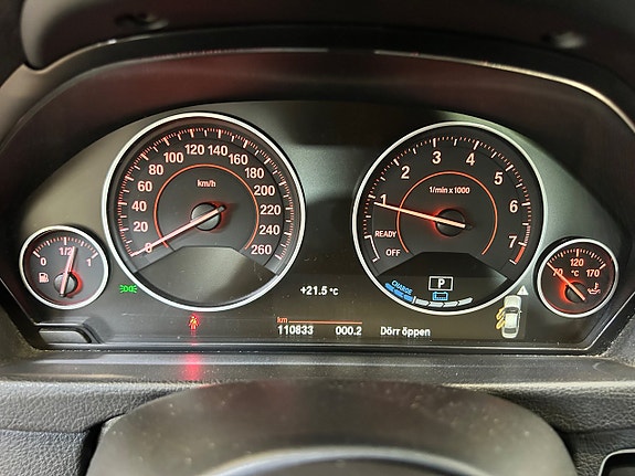BMW 330e 11 of 18