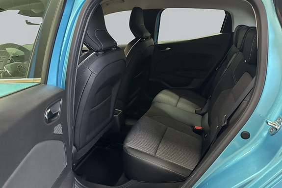 Renault Clio 8 of 14