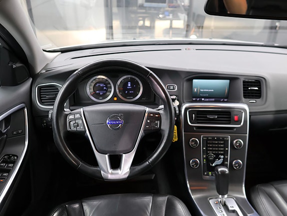 Volvo V60 12 of 23