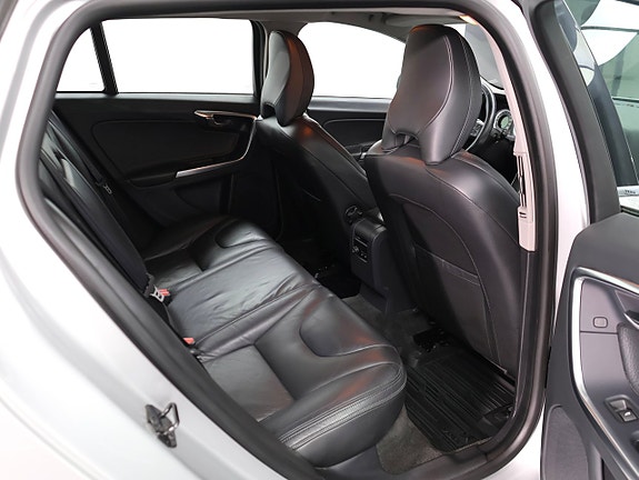 Volvo V60 19 of 23