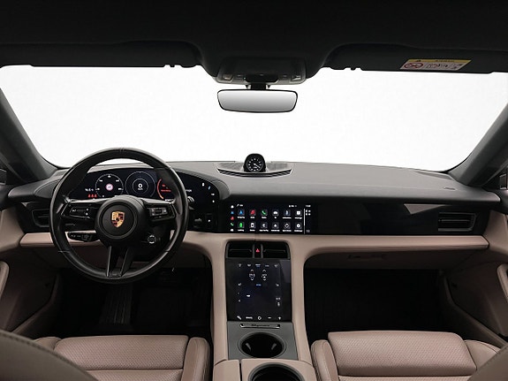 Porsche Taycan 16 of 30