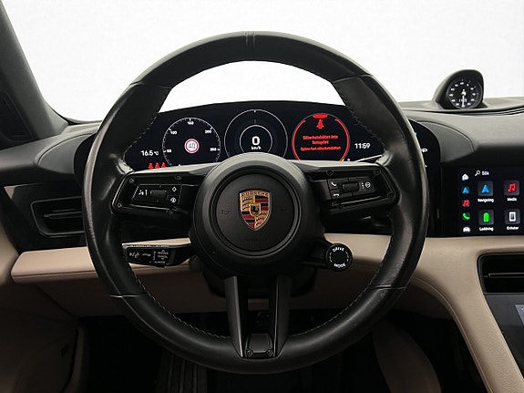 Porsche Taycan 17 of 30
