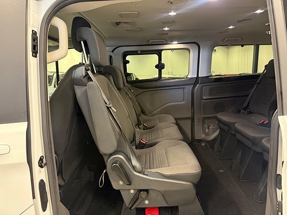 Ford Custom Tourneo 17 of 24